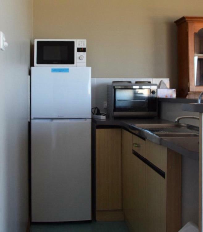 Stansbury Holiday Motel Extérieur photo